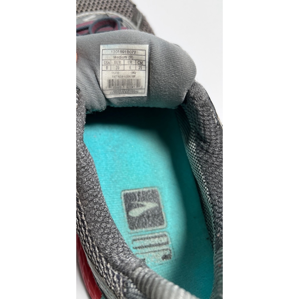 Brooks Womans Sneakers GTX Running Shoes Training Gray Red Size 8 Gore-tex - Picture 7 of 9